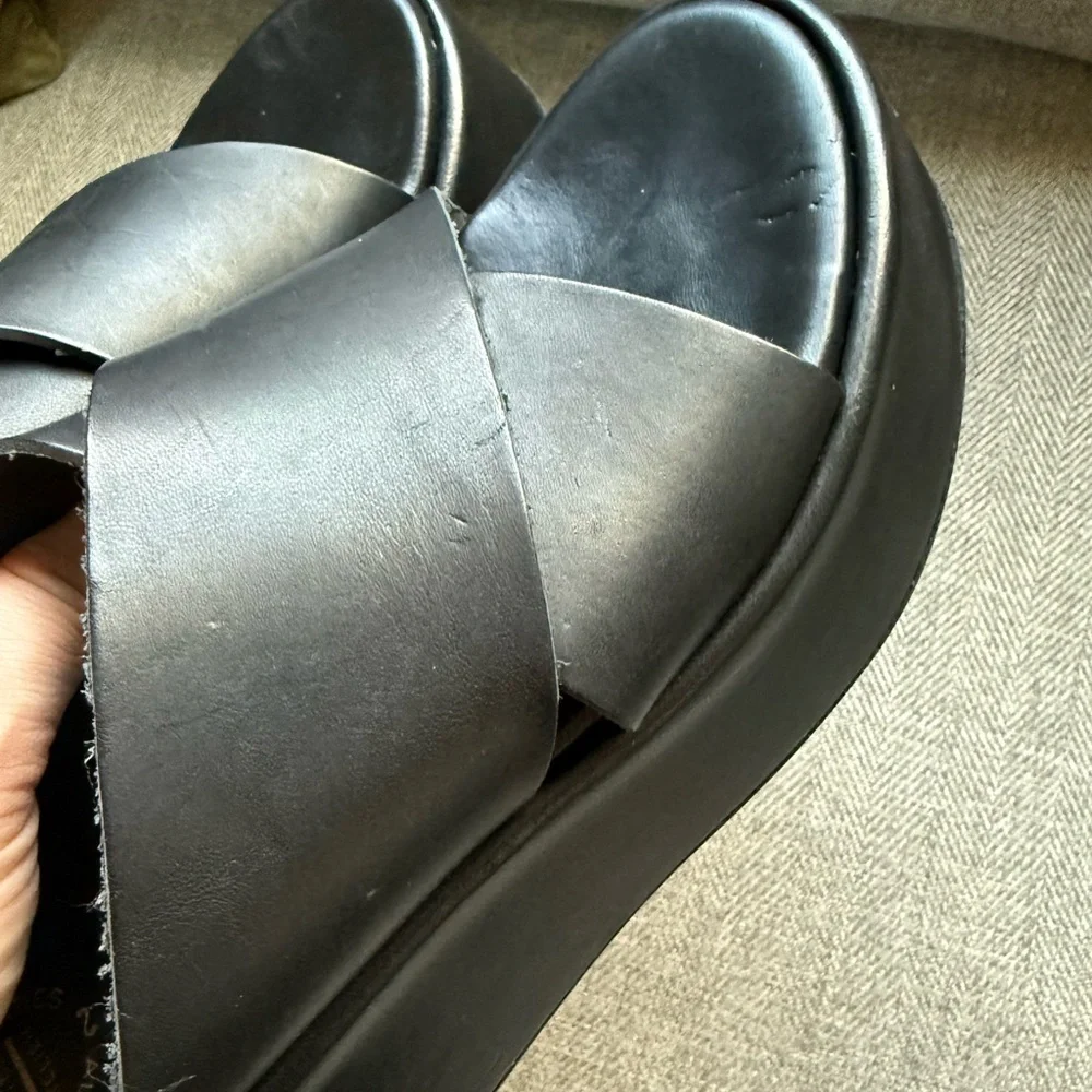 Women's Black Platform Slide Sandals